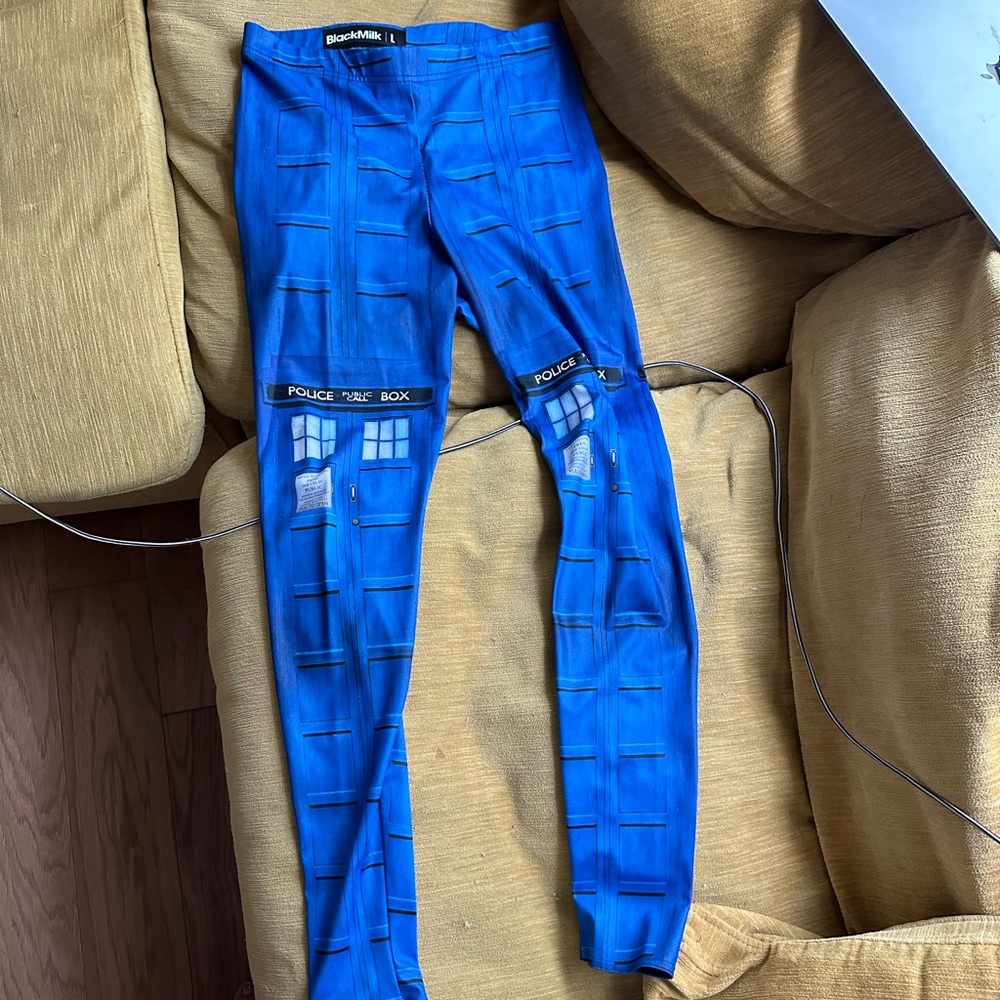 Blackmilk HWMF Tardis Leggings, size L